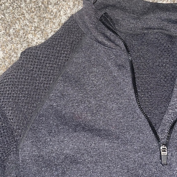 Fabletics pull over - Picture 2 of 3